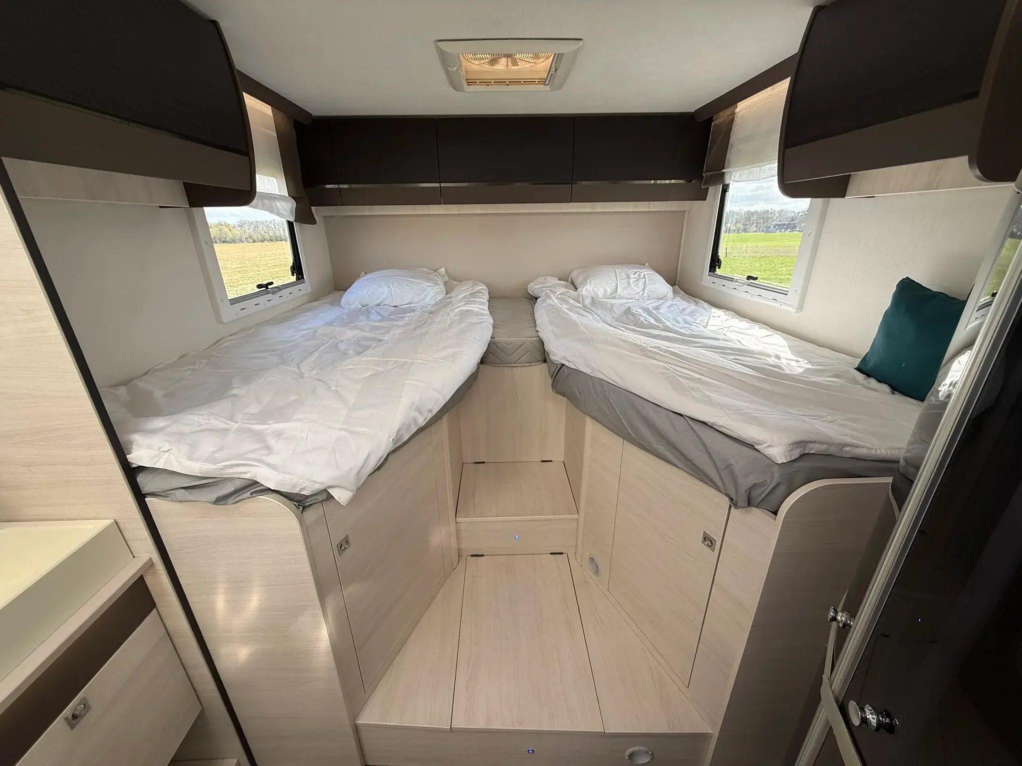 Chausson Welcome 747 twin bedden achterin